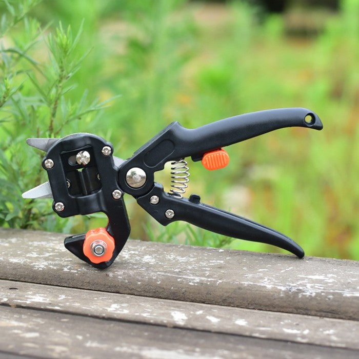 Grafting Tool for Plants and Trees